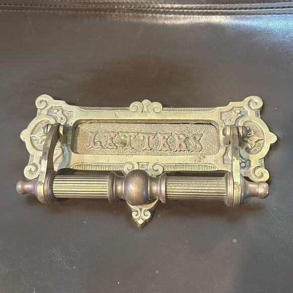 1970s Vintage Heavy Brass Mail Slot Door Knocker (3950)